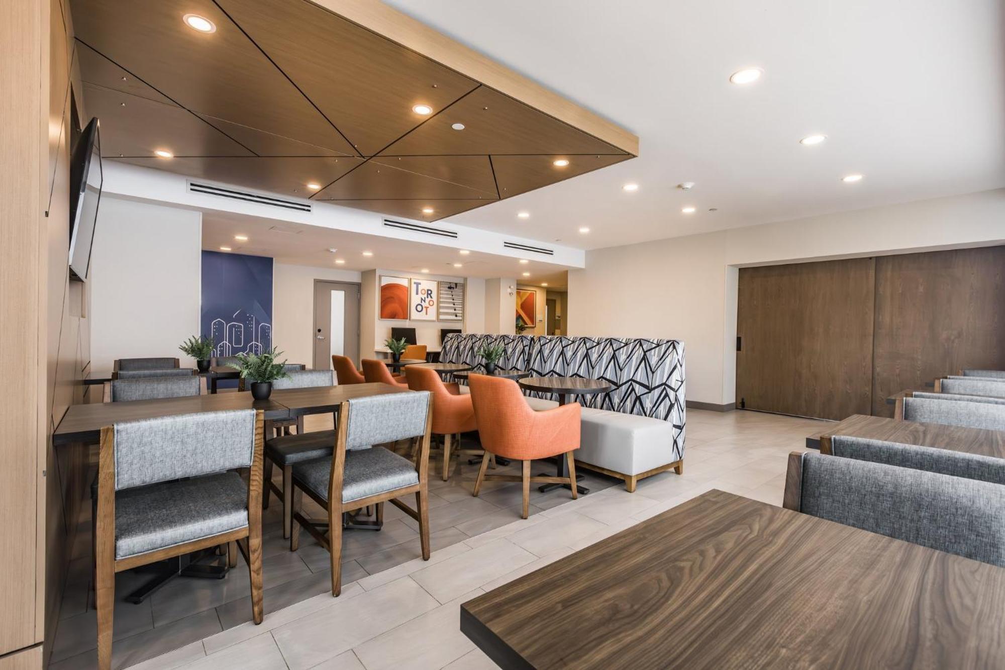 Holiday Inn Express Toronto-North York By Ihg Kültér fotó