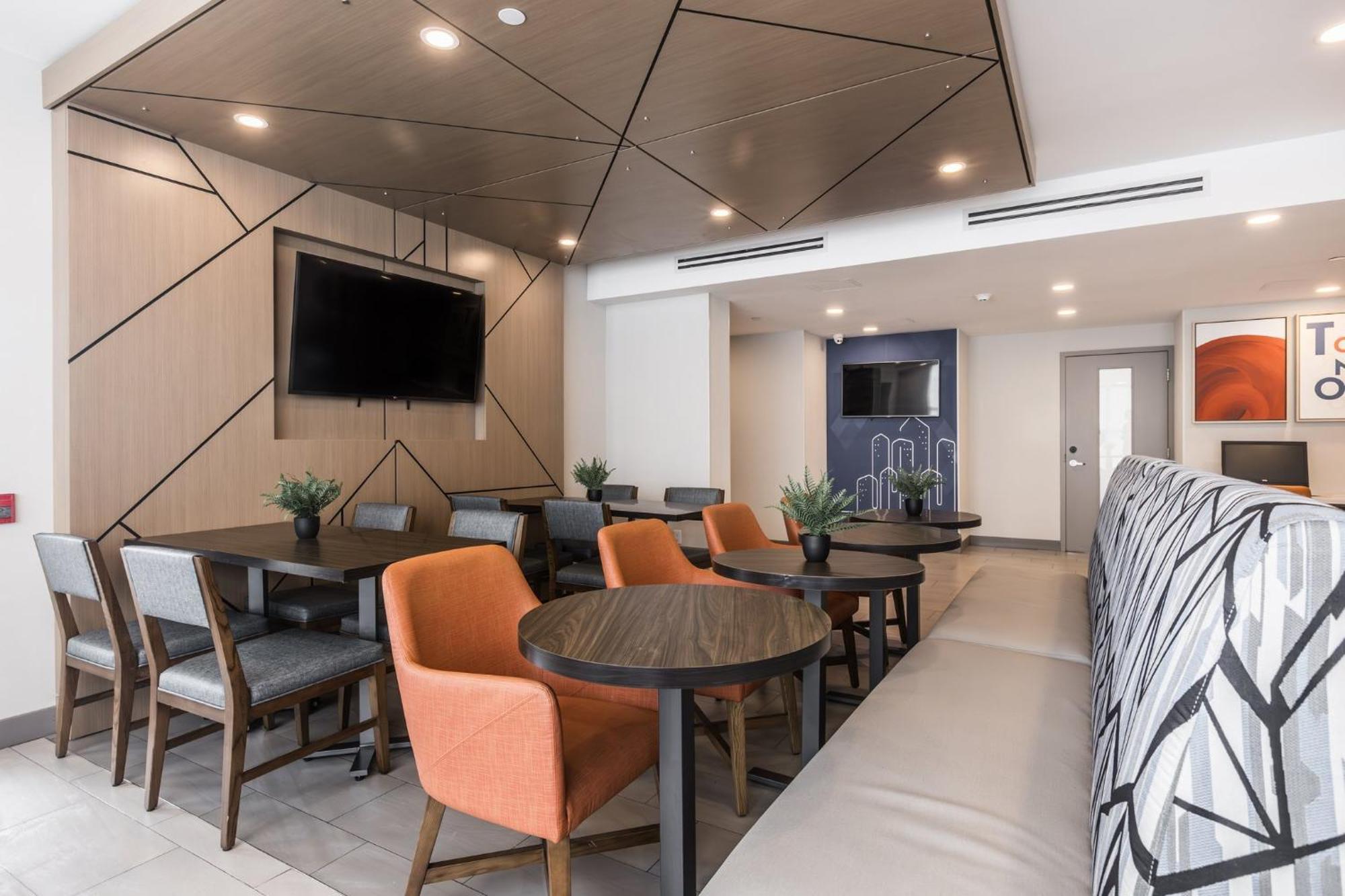 Holiday Inn Express Toronto-North York By Ihg Kültér fotó