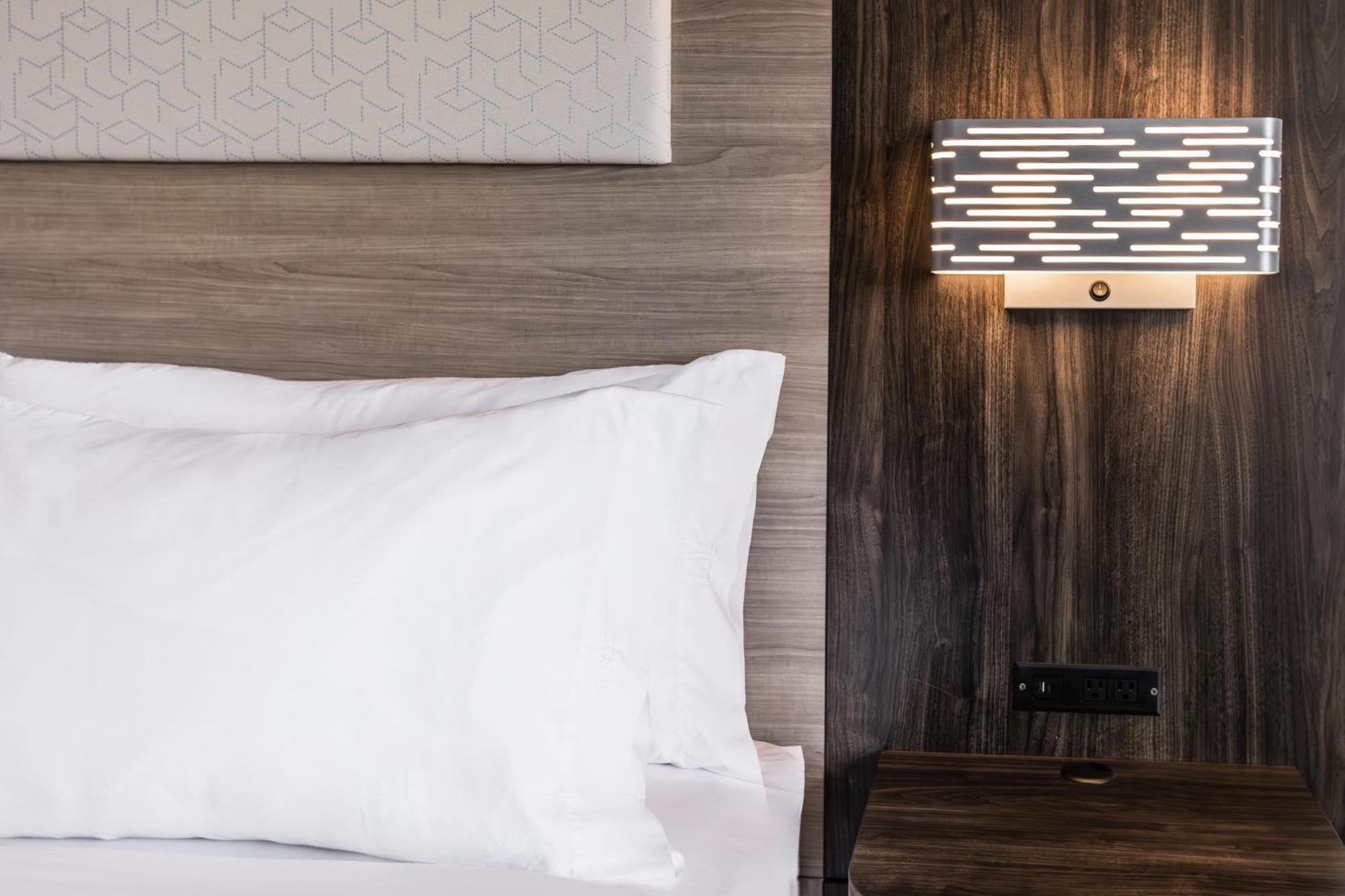 Holiday Inn Express Toronto-North York By Ihg Kültér fotó